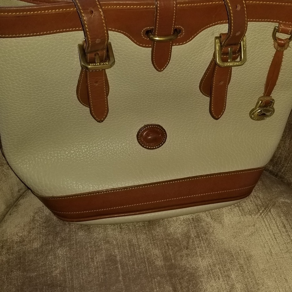 Dooney and Bourke Tote Excellent